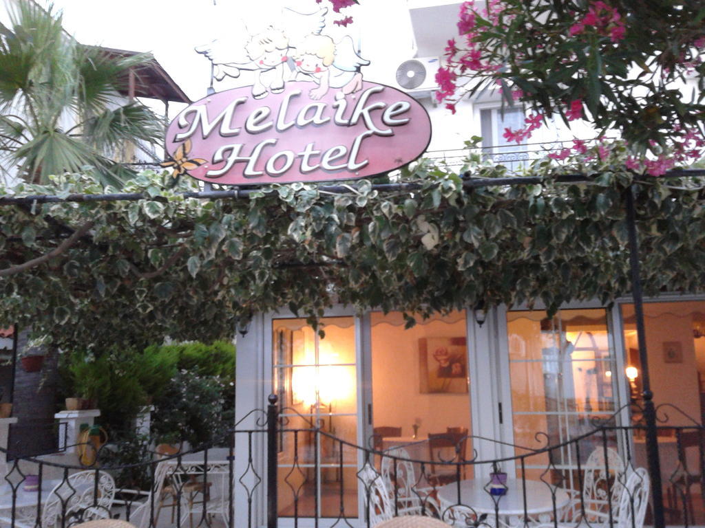 Melaike Hotel 포카 외부 사진